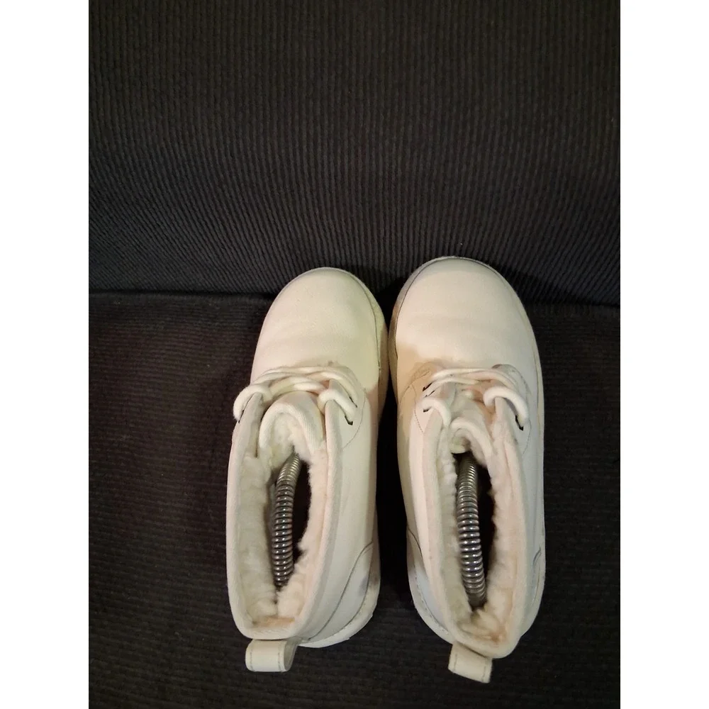 UGG Australia Neumel II Leather Chukka‎ Kids 'White